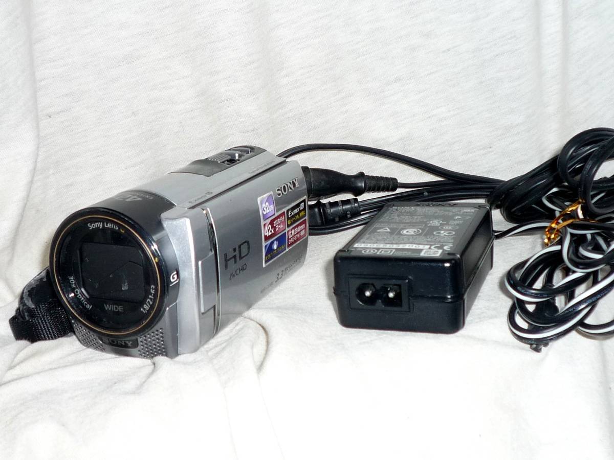 ソニー フルHDデジタルビデオカメラ HDR-CX180 (光学30倍・32GB内臓)バッテリー、ACアダプタ付・動作品
