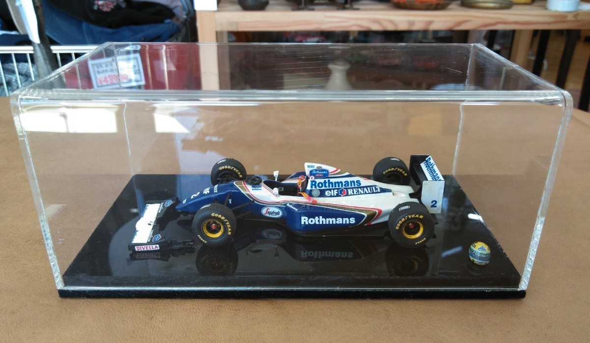ウィリアムズ FW16 ロスマンズ仕様 アイルトン・セナ ディスプレイケース付き