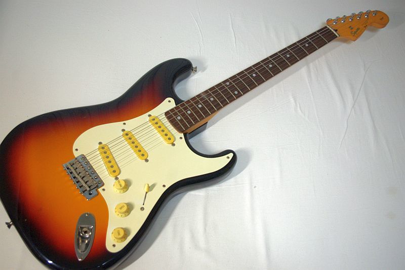 Squire by Fender 日本製 ストラトキャスター Qシリアル ストラトキャスター Qシリアル Made In Japan Squier