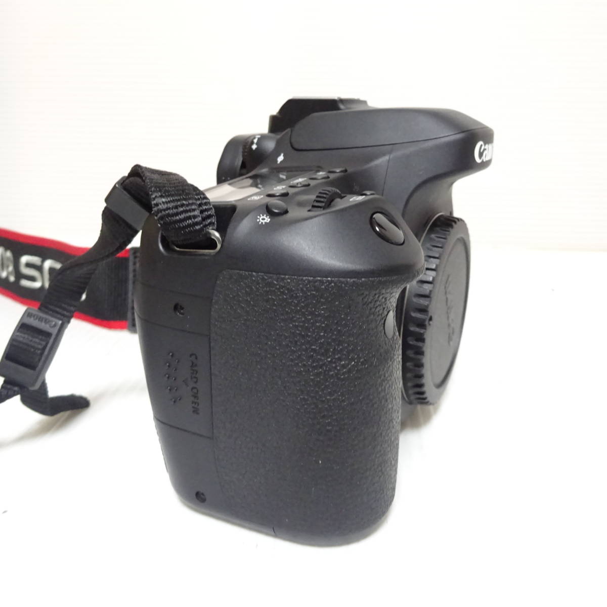 Canon EOS 80D デジタル一眼カメラ 動作未確認 【80サイズ/同梱不可