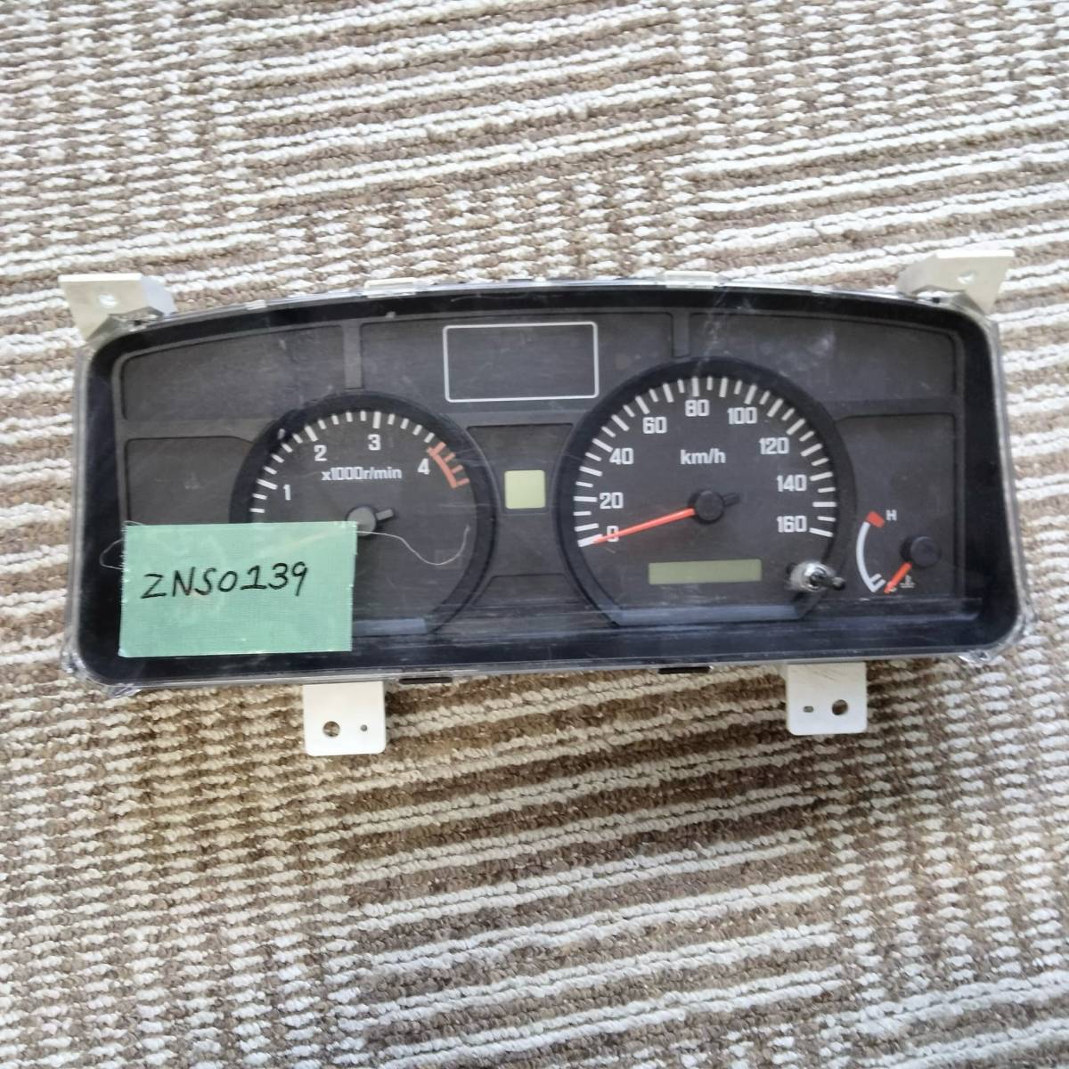 スピードメーター エルフ - 中古パーツ パーツ いすゞ 交換 TKG-NJR85A 
