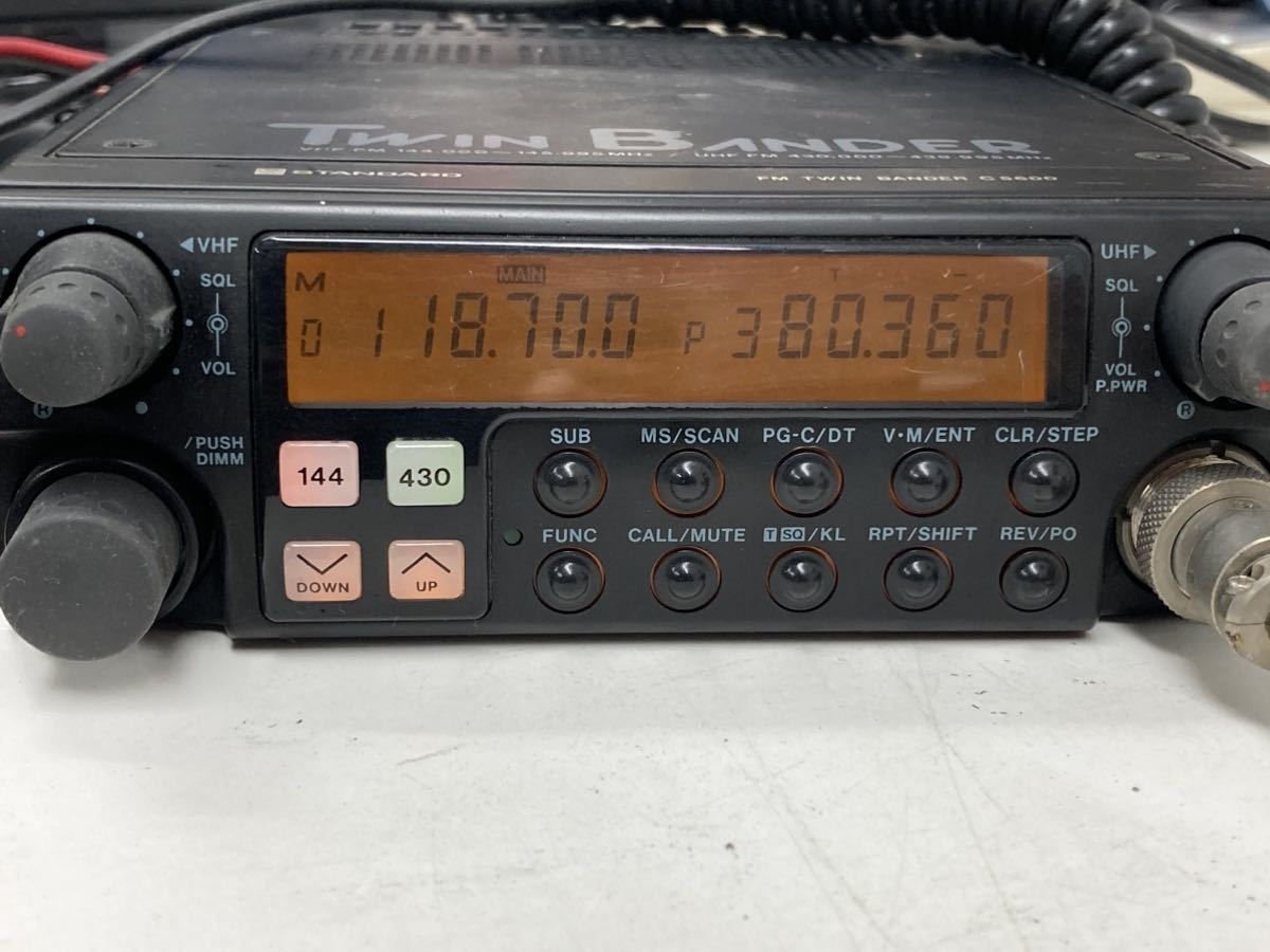 STANDARD スタンダード 車載用ツインバンダー C5600 マイク付 CMP839
