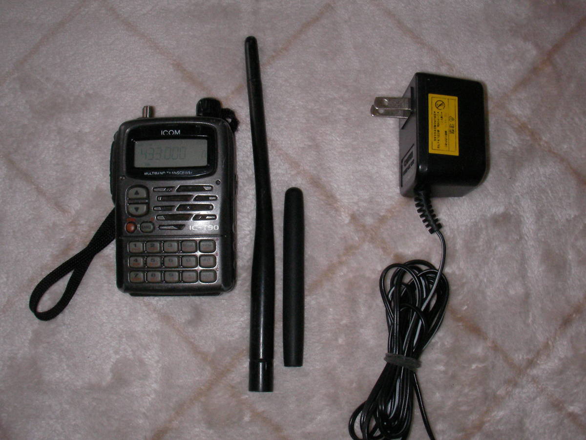 アイコムハンディ機　IC-T90