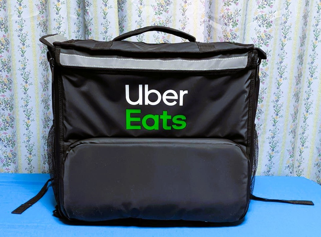 Y　Uber eatsバッグ