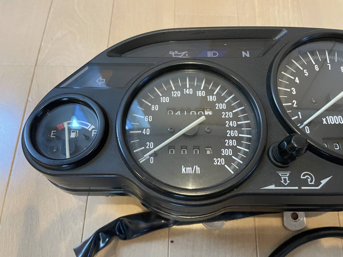 格安 GPZ900R(〜A10逆車）用 ZZR 1100D流用320kmメーター カワサキ