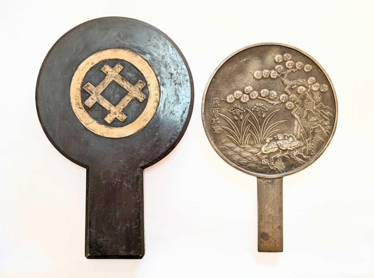 藤原政重 作 古鏡 家紋 丸に井桁 銅鏡 和鏡 手鏡 柄鏡 古銅 松 鴛鴦 菖蒲 共箱 長さ約27.7cm 重さ約480g