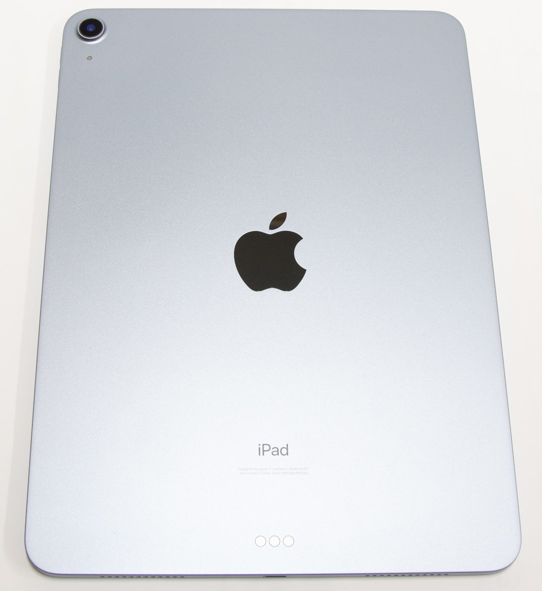 ジャンク iPad Air 第4世代 64GB Wi-Fiモデル MYFQ2J/A アク