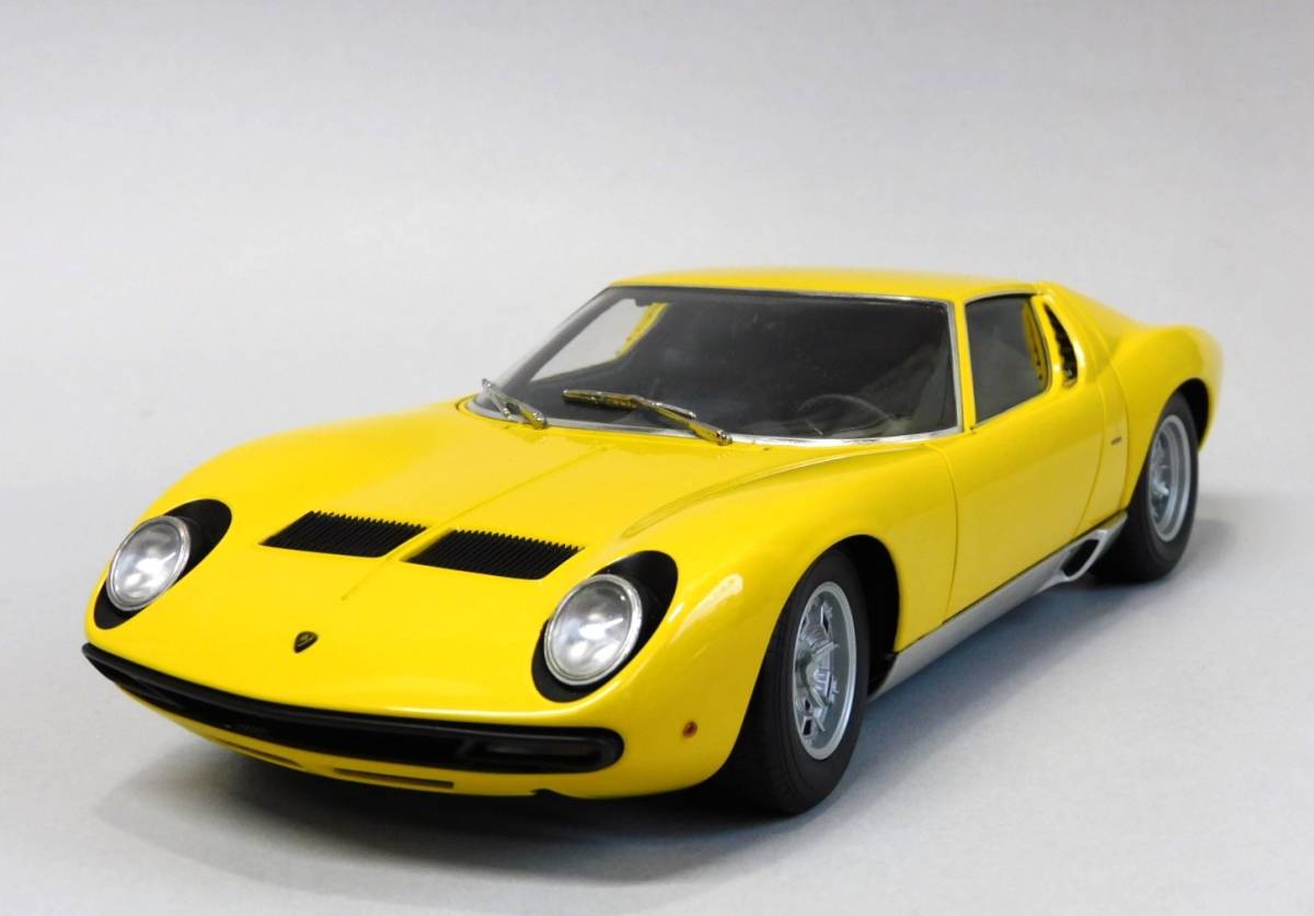 絶版未展示品 オートアート 1/18 ランボルギーニ ミウラ SV イエロー ☆1円～ オートアート 1/18 ランボルギーニ ミウラ SV「イエロー