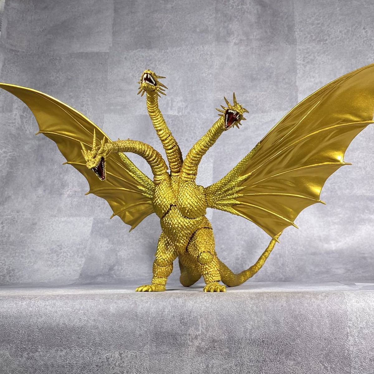 S.H.MonsterArts キングギドラ 本体のみ 訳あり品 ゴジラVS
