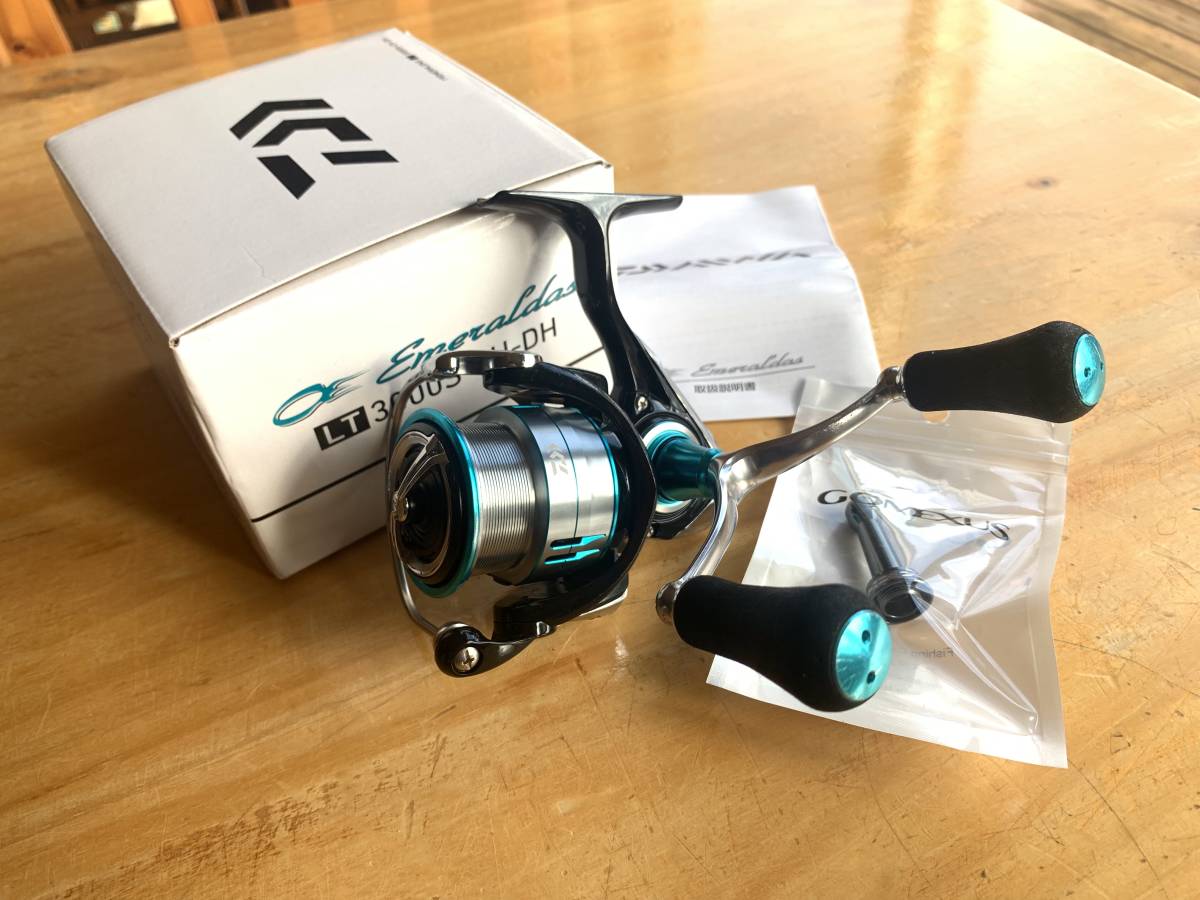 Daiwa Emeraldas LT 3000S-CH-DH おまけ付 送料込み】 ダイワ 19 エメラルダス LT3000S-CH-DH エギング おまけ付