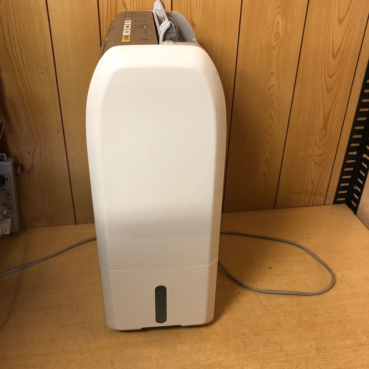 T) National ナショナル F-YHD100 除湿機 現状品 National F-YHD100