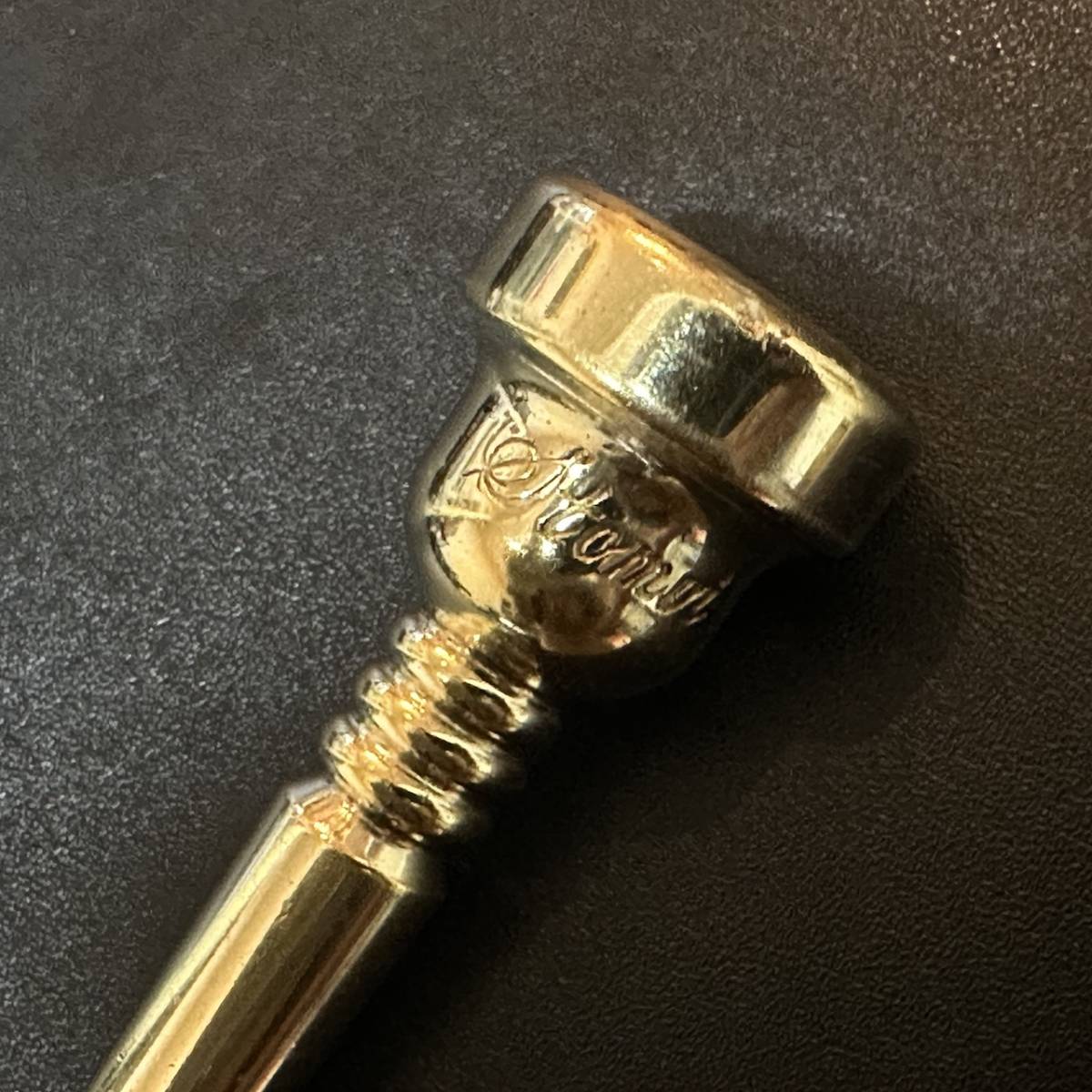 Stomvi ／ストンビ ロータリートランペットマウスピース 金メッキ