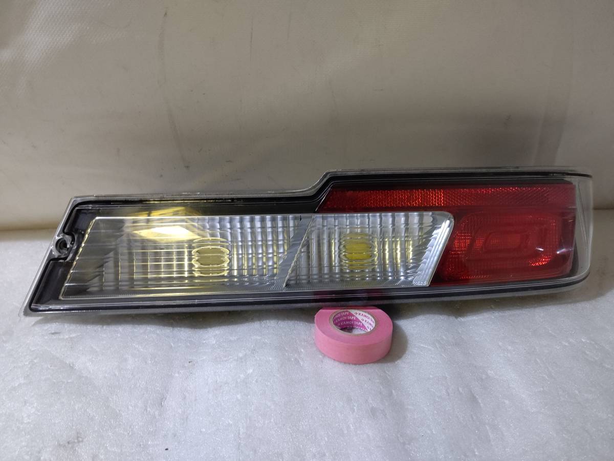 ピクシススペース USBポート LED 充電 コキズウスキズ少々破損無 LED