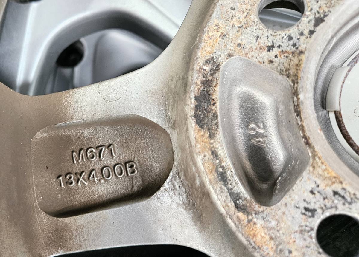 オートバックス 155&frasl;65R13 ノーストレック スタッドレスタイヤ N5 ノーストレックN5 155の通販 Yahoo | 155⁄65R13 YW737 NorthTrek AUTOBACS 軽自用アルミ付きスタッドレス4本組 冬タイヤ ヤマダウェブコム