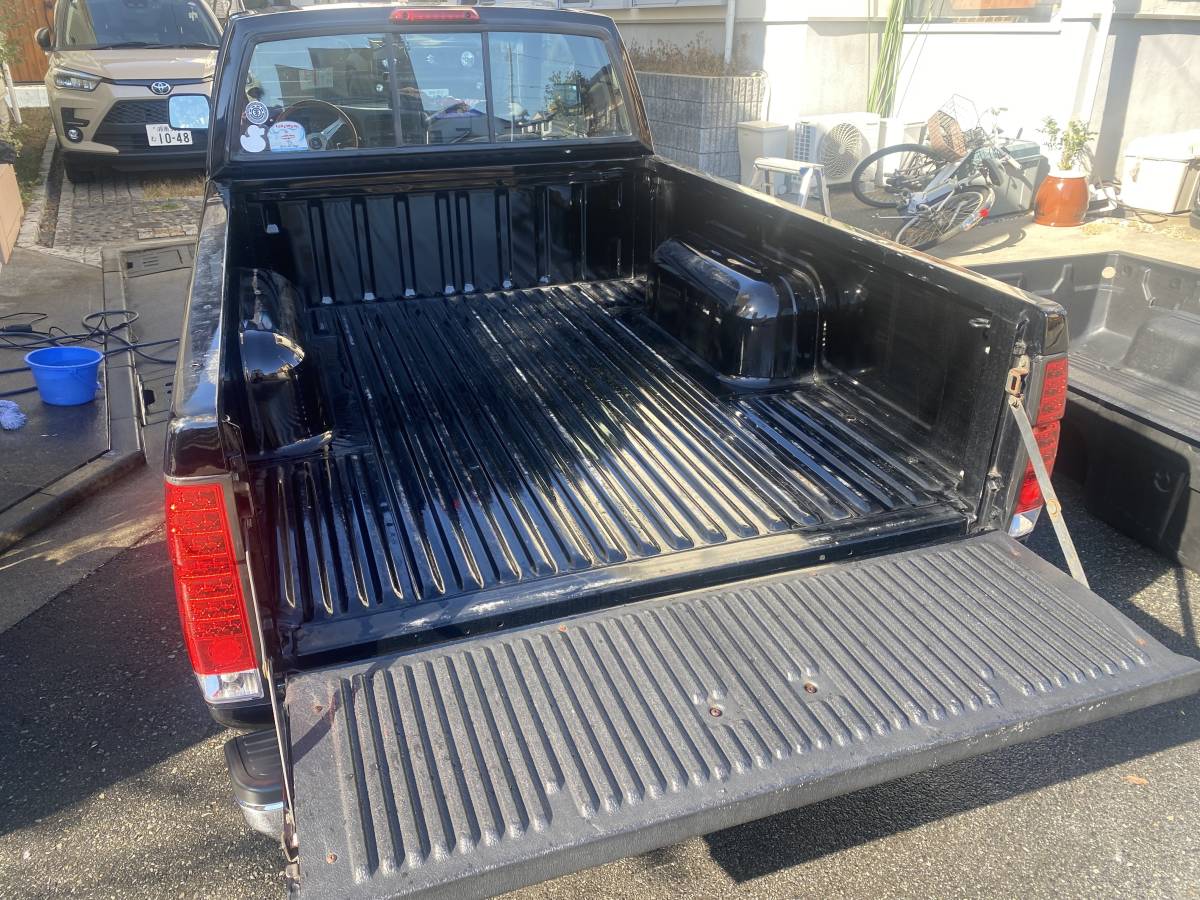 日産 ダットサントラック ハードボディ HARDBODY D21 キングキャブ