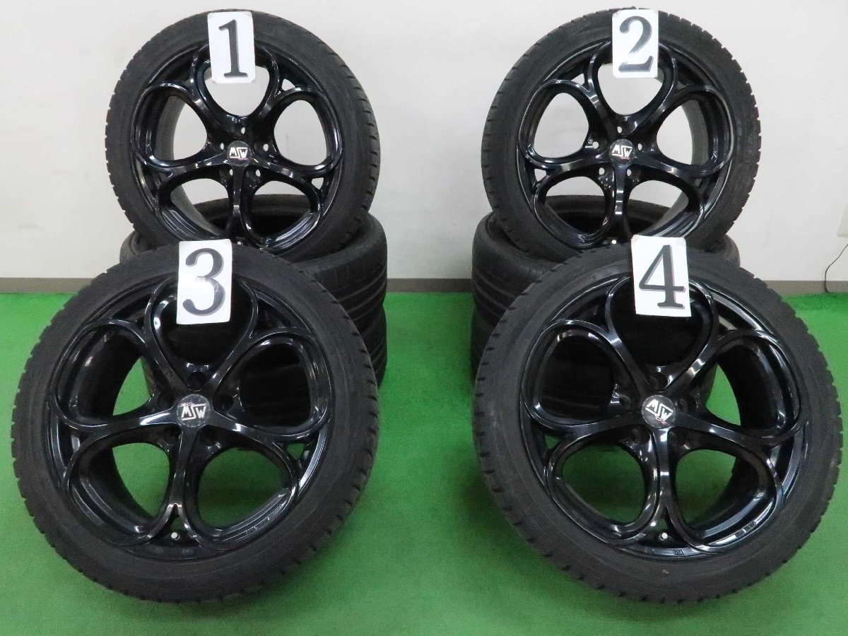 4本 OZ MSW82 18インチ 8J +30 5H PCD 110 スタッドレス DUNLOP WINTER 