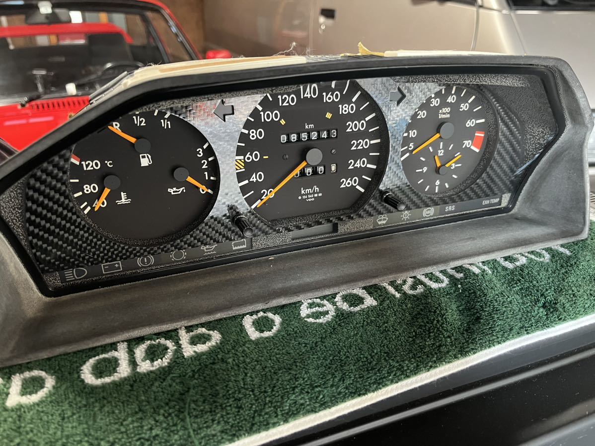 メルセデスベンツ W124 E320T スピードメーター 124 440 59 47(計器 