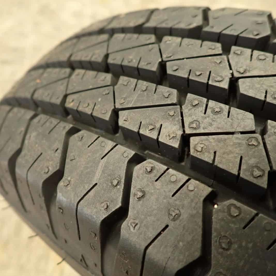 夏4本新品 2023年 会社宛 送料無料 145/80R12×4J LT グッドイヤー カーゴプロ スバル純正スチール 軽トラック 145R12 6PR 同等 NO，D3922-4 145&frasl;80R12×4J 送料無料 会社宛 スチール エッセ 鉄