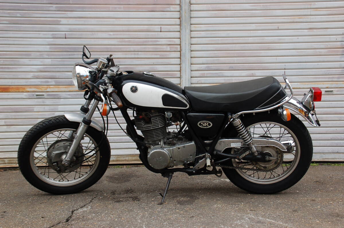楽しいバイクいじりのベース車に ヤマハSR400 1JR 初度1998年8月 2H6型 