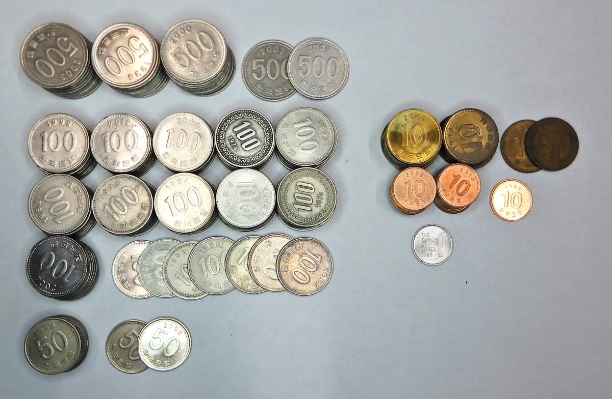 USED品1円～】 韓国ウォン硬貨 500ウォン×32枚 100ウォン×117枚 50