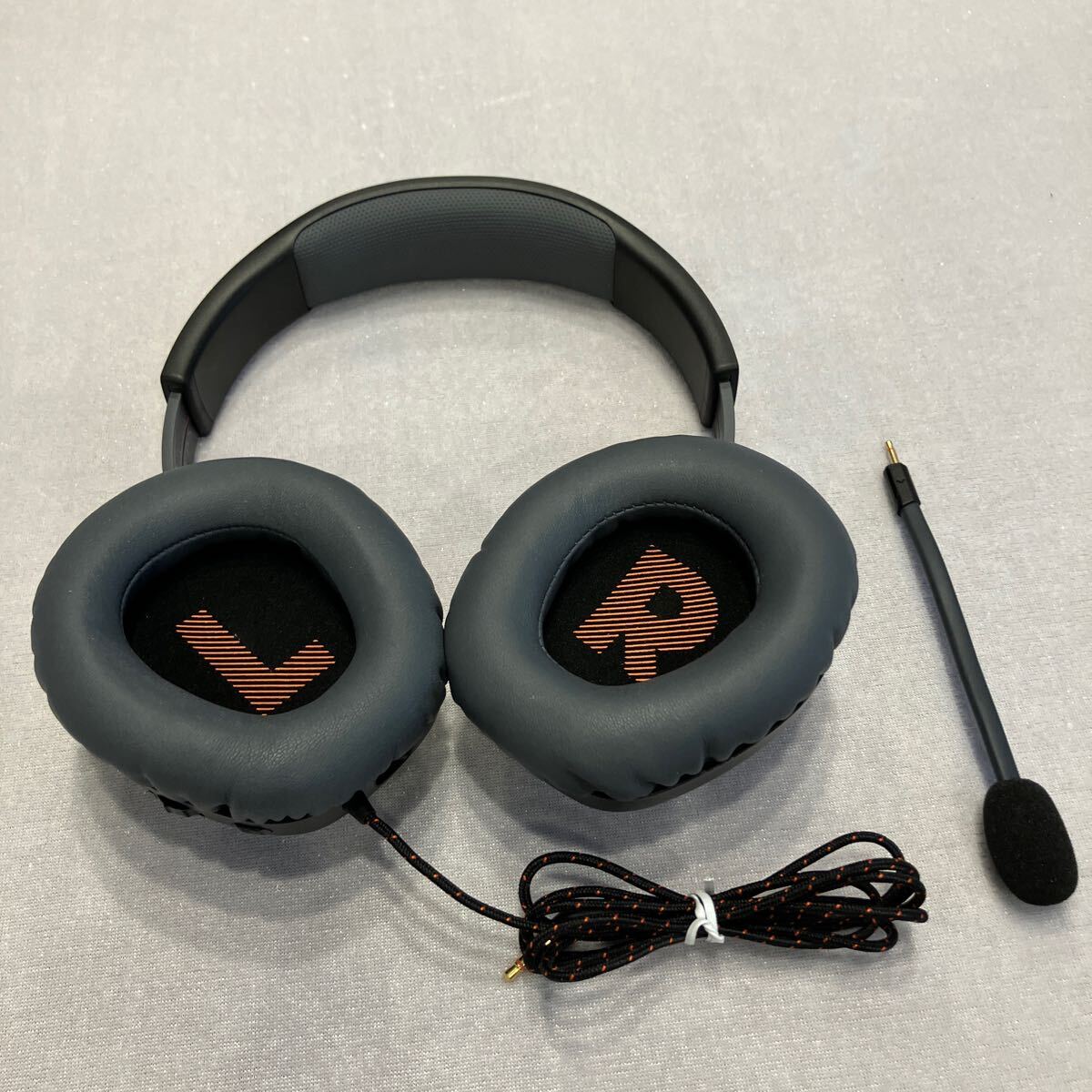 JBL QUANTUM 100 ゲーミングヘッドセット ヘッドホン 3.5MM接続_3