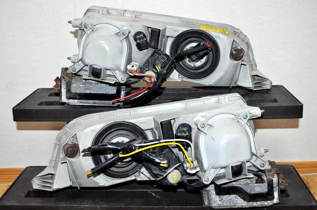綺麗 黄ばみ無 JZX100 GX100 100系 チェイサー 純正 HID ヘッドライト