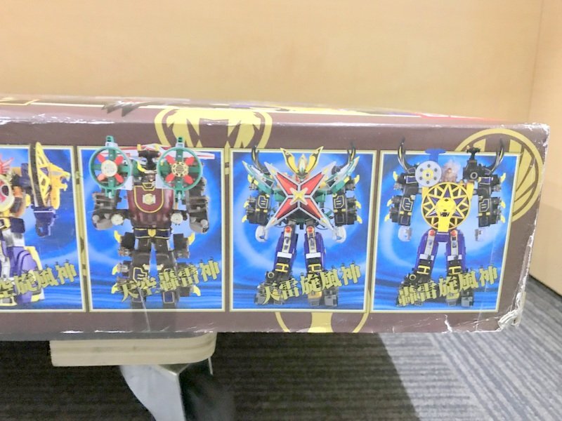 BANDAI トイザらス限定 忍風戦隊ハリケンジャー DX超合金 天雷旋風神