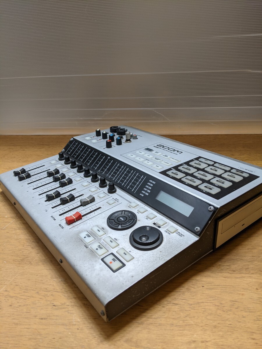 IY1593 ZOOM HD8 MTR マルチトラックレコーダー/ミキサー/ズーム/楽器