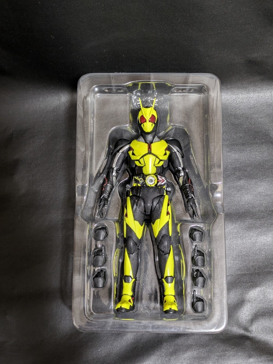 S.H.Figuarts 仮面ライダーゼロワン ライジングホッパー BANDAI フィギュアーツ_2