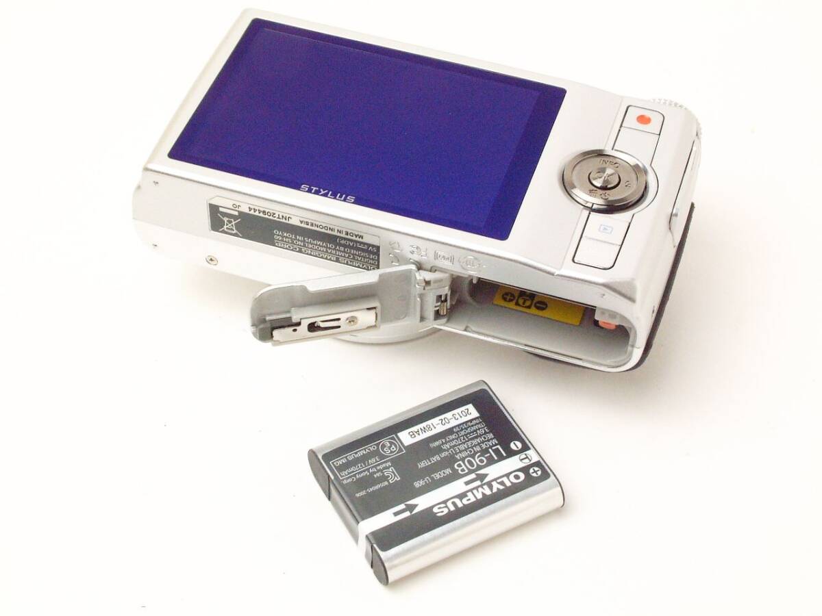 OLYMPUS STYLUS SH-60 5-AXIS 24X WIDE ZOOM ED 4.5-108mm 外観程度 