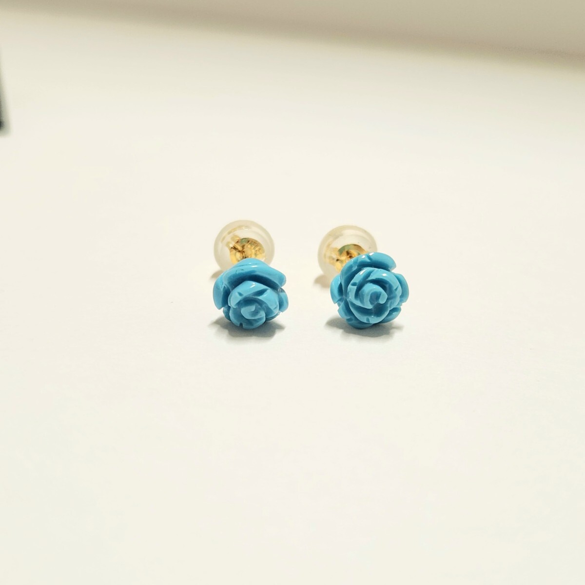 新品☆K18トルコ(ターコイズ) 薔薇モチーフピアス_1