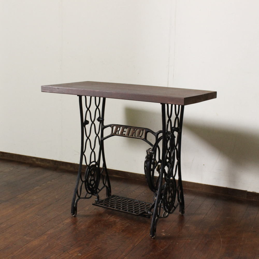 レトロ！古い網目ミシン脚と古材一枚板のテーブル デスク机店舗什器棚