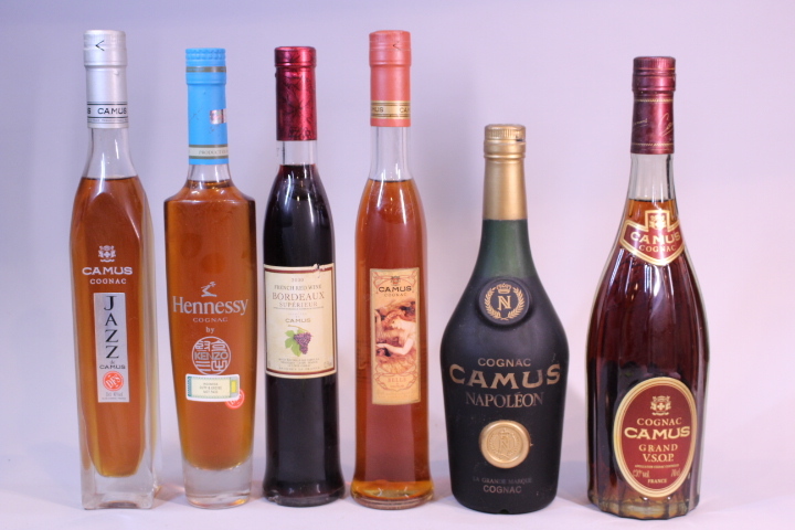 p-2360 未開栓古酒 CAMUS カミュ NAPOLEON ナポレオン VSOP コニャック