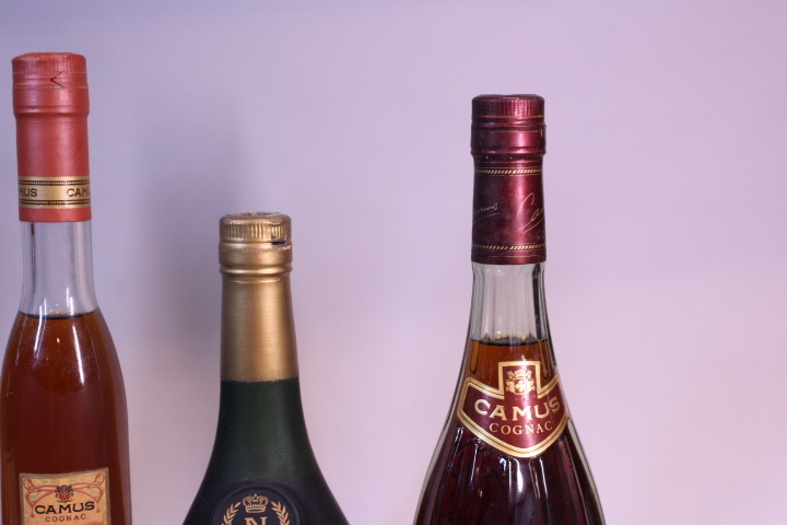 p-2360 未開栓古酒 CAMUS カミュ NAPOLEON ナポレオン VSOP コニャック