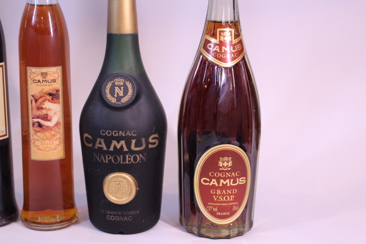 p-2360 未開栓古酒 CAMUS カミュ NAPOLEON ナポレオン VSOP コニャック