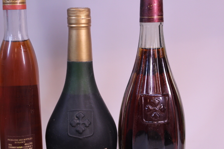 p-2360 未開栓古酒 CAMUS カミュ NAPOLEON ナポレオン VSOP コニャック