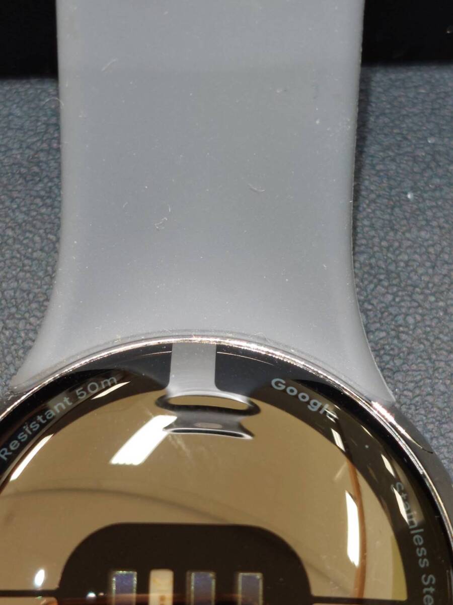 【EKA0916.3-718MY】 1円スタート Google Pixel Watch LTE 通電動作未確認 IMEI(351422783499347) 換えベルト付 大人気 中古品 長期保管品_4