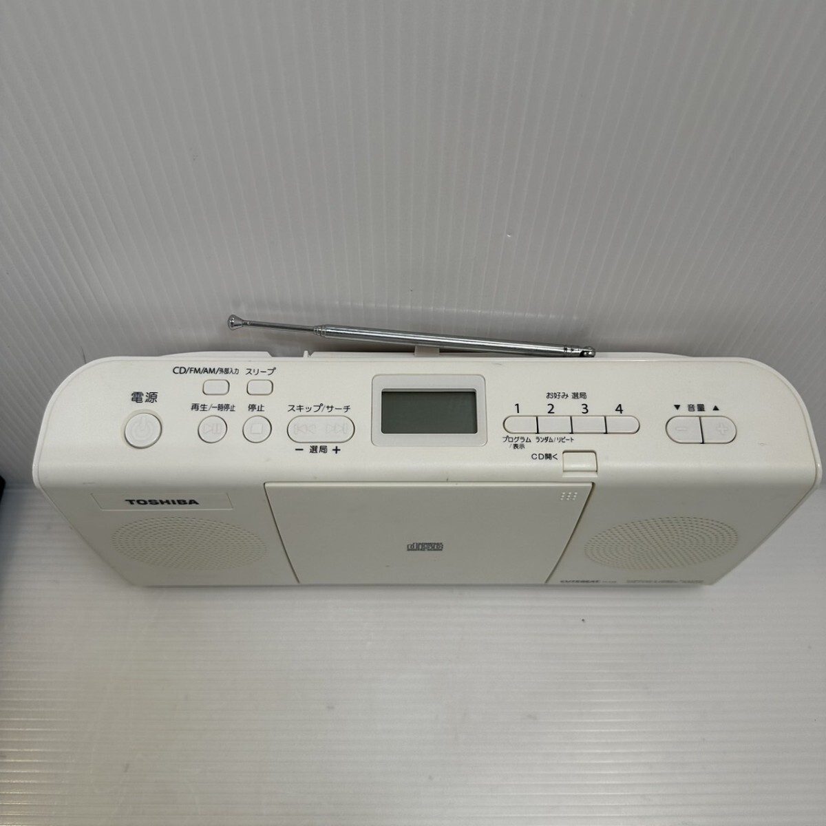 NA★1円〜中古品 TOSHIBA 東芝 CDラジオ スリム＆スタイリッシュボディ TY-C24 TOSHIBA 白 ホワイト 2016年製 動作未確認 _4