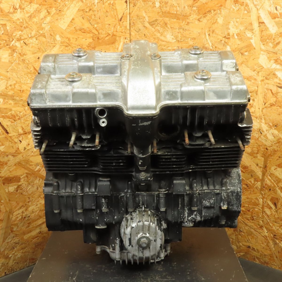 バイク cbx550f エンジン部品まとめ