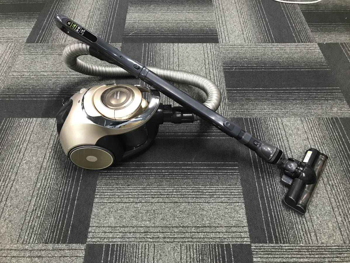 東芝 2013年 トルネオ 強力 サイクロン式掃除機 VC-J2000Z 金黒灰 □引取歓迎□東芝□サイクロン式クリーナー□VC-J2000Z□トルネオ