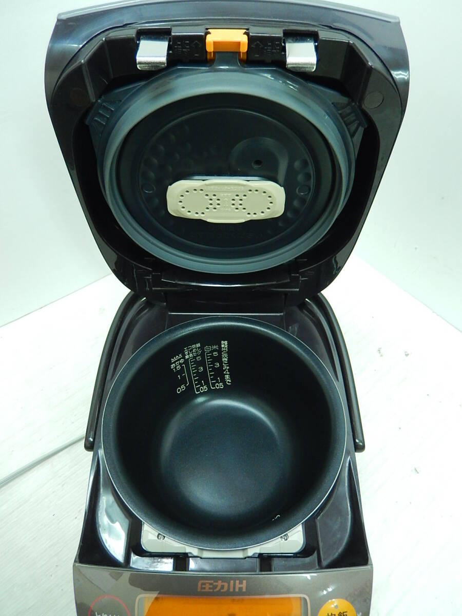 ＤＫ５１７■炊飯器■象印■圧力ＩＨ炊飯ジャー■極め炊き■ＮＰ－ＢＧ１０■5.5合■鉄器コートプラチナ厚釜■2018年製■(100_5