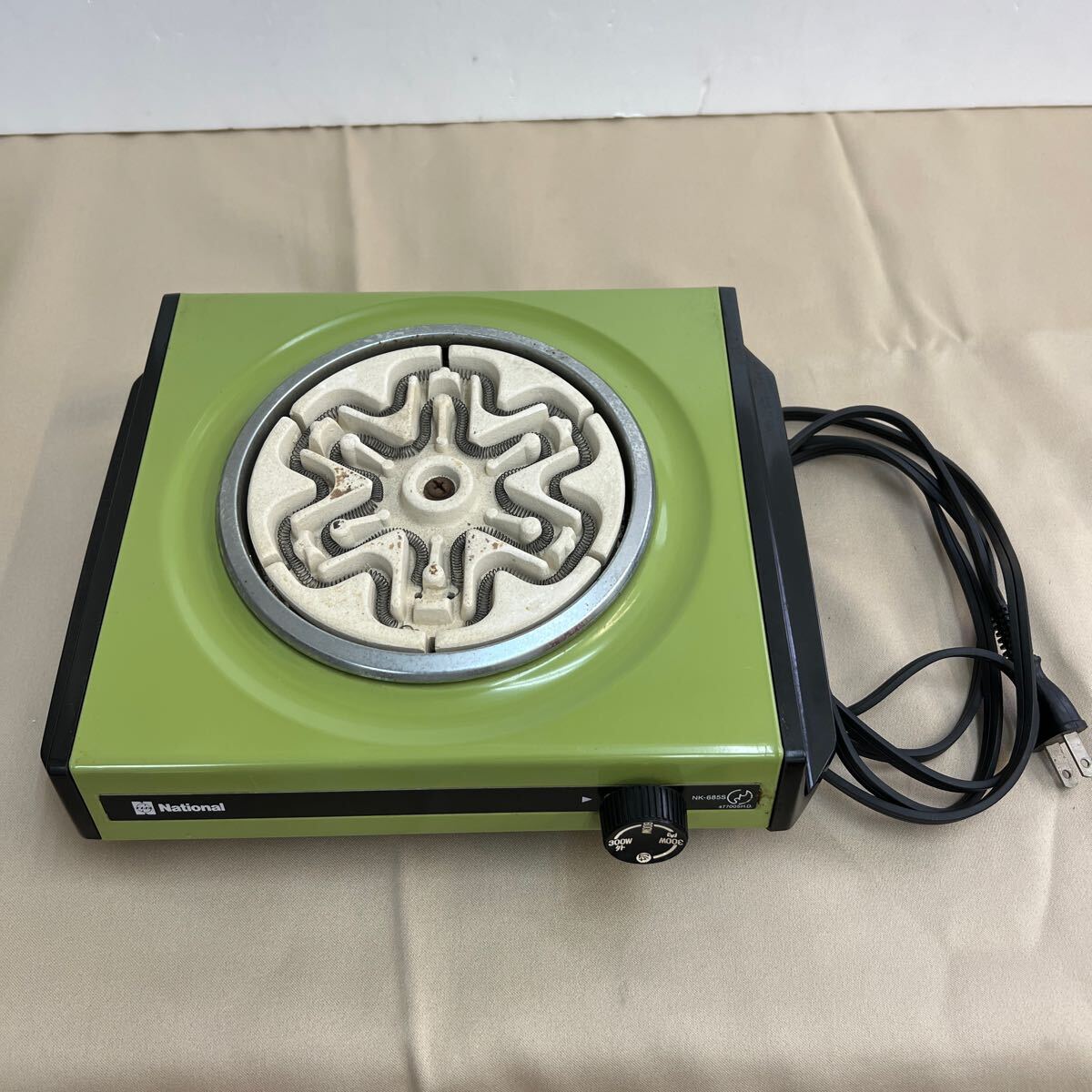 ヤ80 昭和レトロ ナショナル 電気コンロ 電熱器 NK-685S 中古品