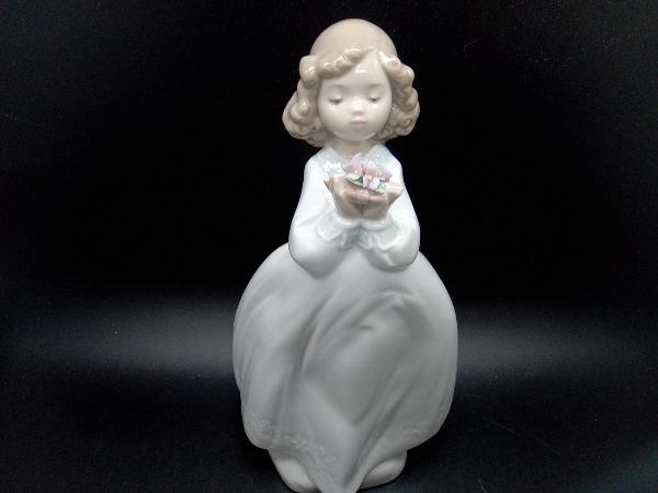 LLADRO 少女 花瓶 陶器 置物 フィギュリン　リアドロの姉妹ブランドNAO LLADRO 少女 花瓶 陶器 置物 フィギュリン リアドロの姉妹ブランドNAO
