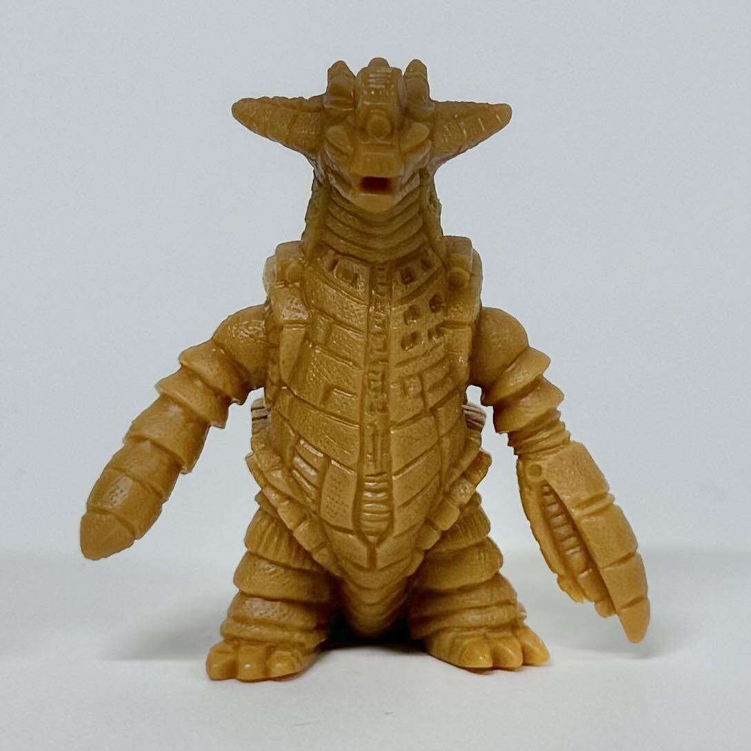 ウルトラマン　怪獣　消しゴム　アンティッQ　美品 ウルトラマン怪獣消しゴム アンティッQ 新造形 グランドキング 茶