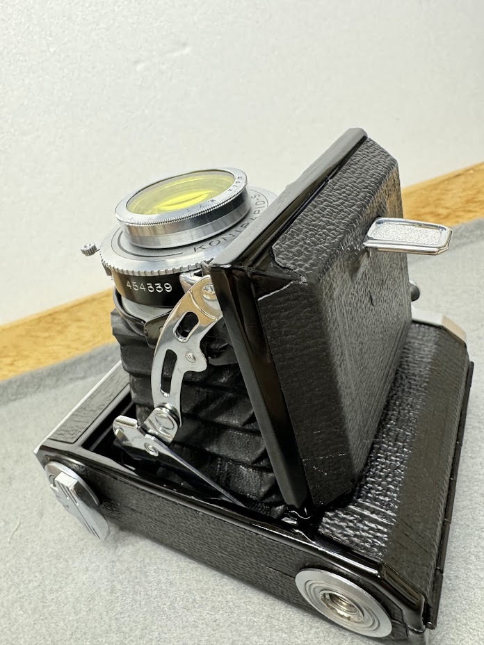 コニカパールⅡ Konica Pearl Ⅱ ヘキサー75㎜ f3.5 中版蛇腹カメラ