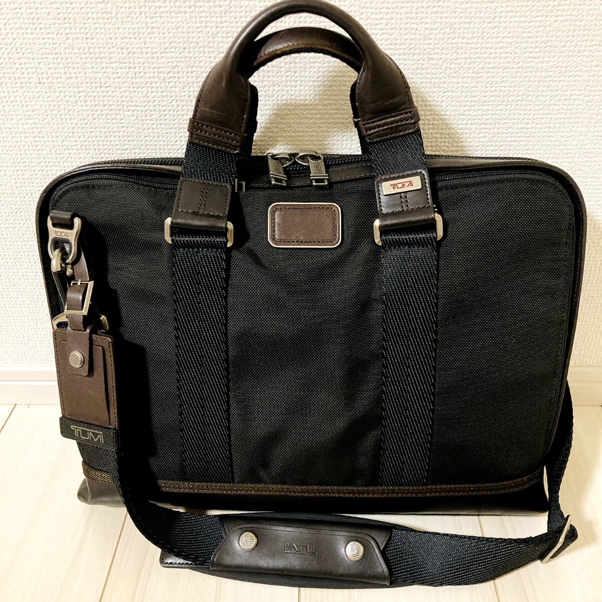 TUMI ALPHA 2 オールレザー ビジネス ブリーフケース 2way