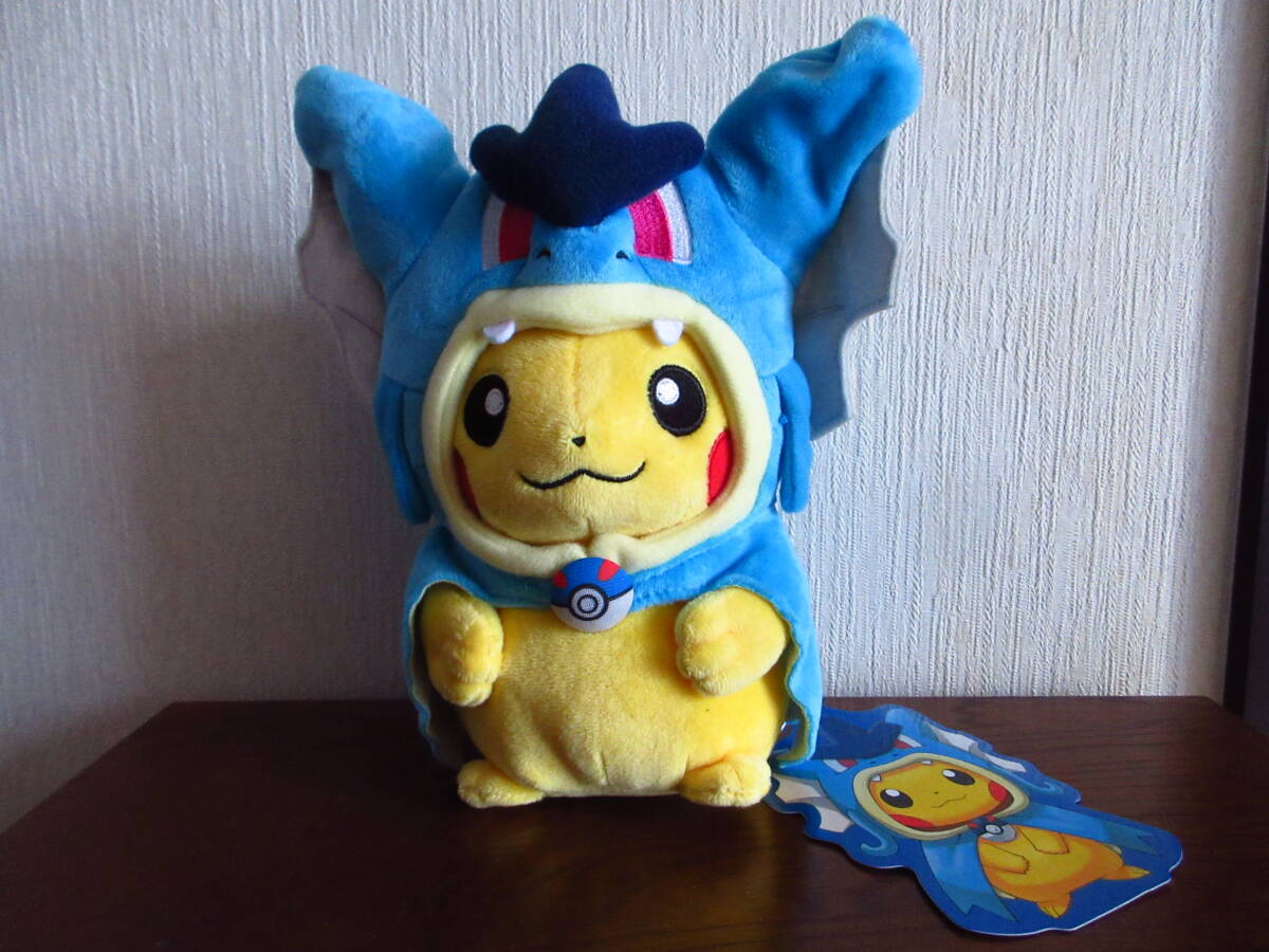 ポケモン ポケモンセンター ギャラドスごっこ ピカチュウ ぬいぐるみ