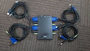 ●エレコム KVMスイッチ USB VGA スピーカー 4台KVM-BU4
