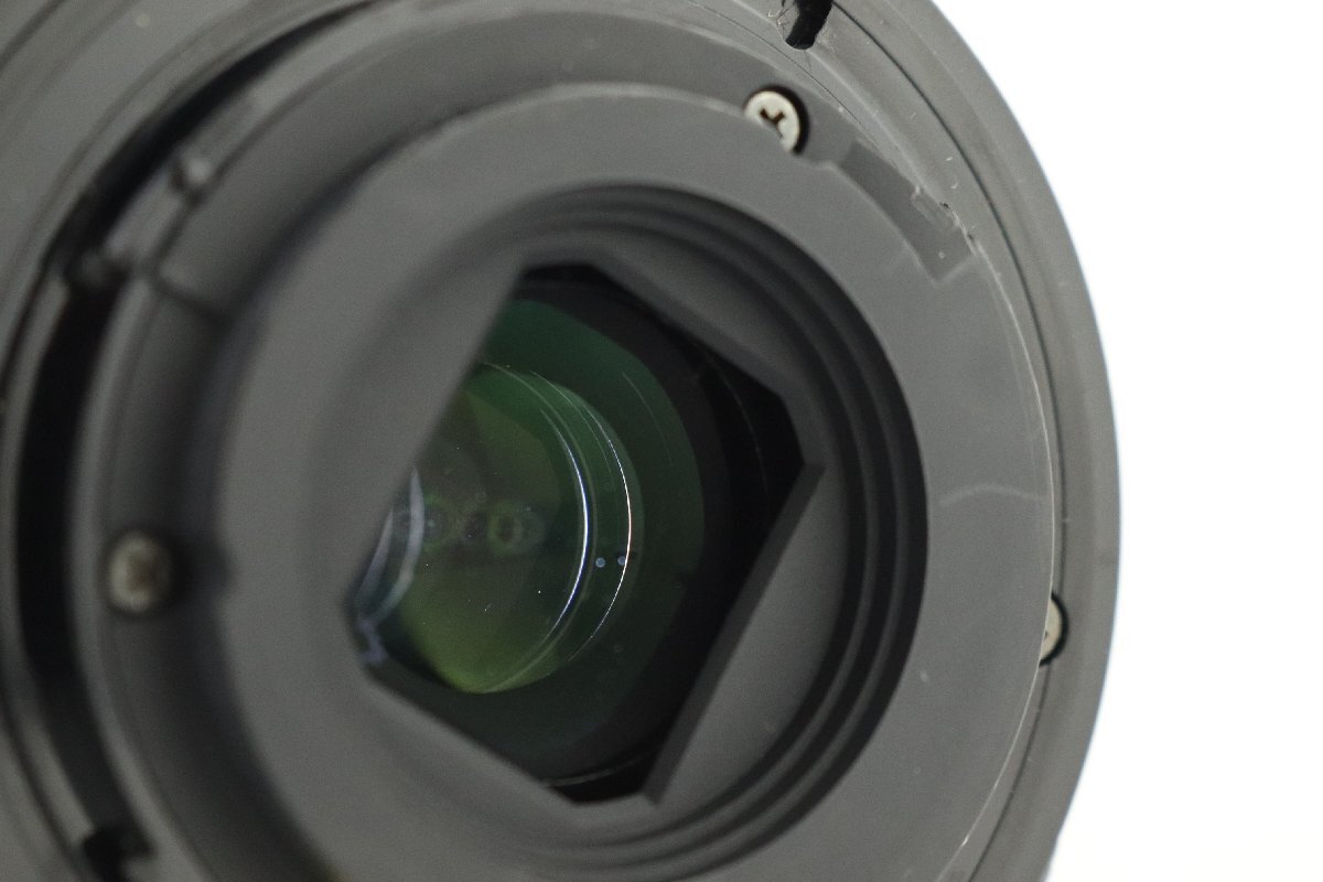 Nikon ニコン D5600 デジタル一眼 + AF-P DX NIKKOR ニッコール 18-55mm F3.5-5.6G VR / 70-300mm F4.5-6.3G VR ダブルズームキット★F_10