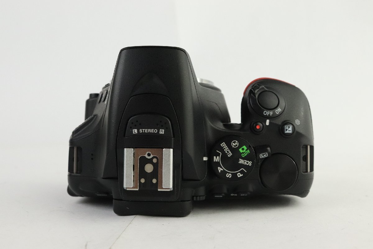 Nikon ニコン D5600 デジタル一眼 + AF-P DX NIKKOR ニッコール 18-55mm F3.5-5.6G VR / 70-300mm F4.5-6.3G VR ダブルズームキット★F_4